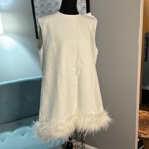 White with feathers 3XL Brand New